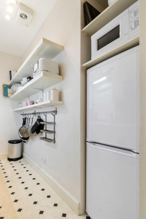 Elegant Earl'S Court 2 Bedroom Flat Just 4 Minutes From Tube London Exterior foto