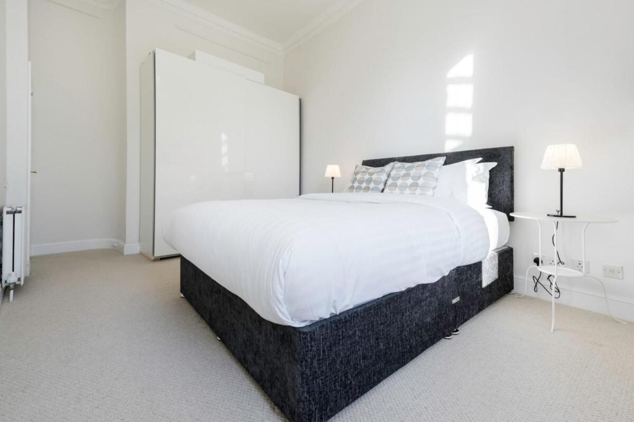 Elegant Earl'S Court 2 Bedroom Flat Just 4 Minutes From Tube London Exterior foto